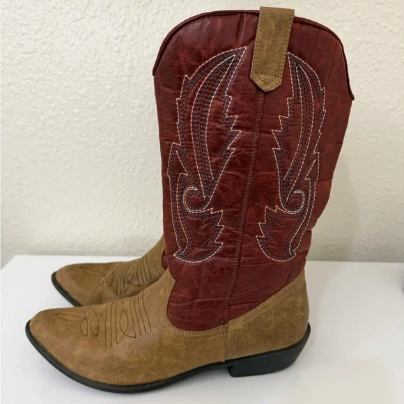 Coconuts Gaucho red faux leather cowboy western boots size 9 - Picture 1 of 7